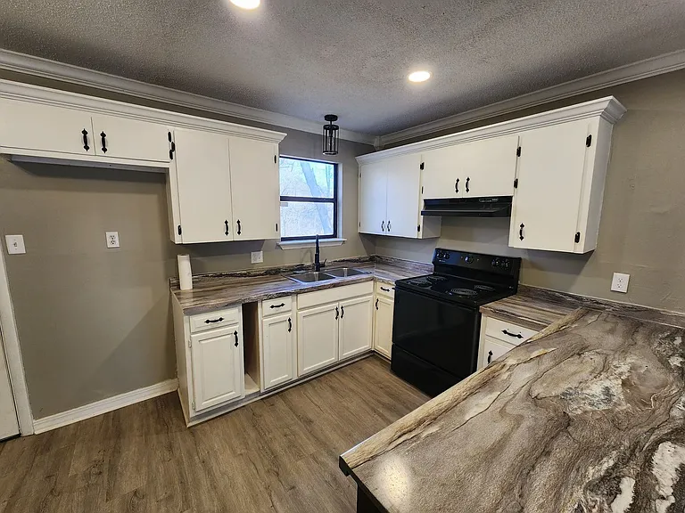 8206 Dogwood Trl — Photo 8