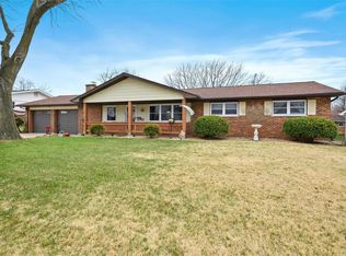 2913 Elmcrest Dr, Saint Charles, MO 63301