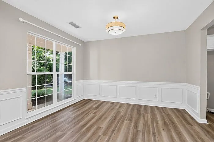 3 bed, 2.5 bath, 1824 sqft, $2,495 — Photo 4