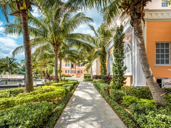 The Mirasol Apartments