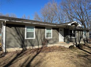 307 W Barrett Ave, Walker, MO 64790