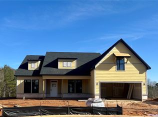 138 Shale Dr, Central, SC 29630