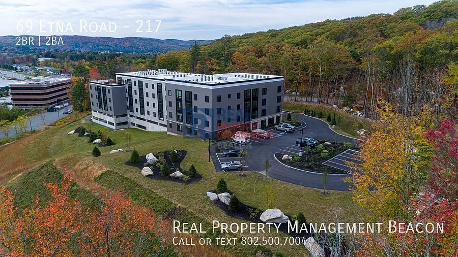 Luxury 2 Bedroom 2 Bathroom Treetop Condominium for Rent Hanover/Lebanon, NH - $3200 — Photo 3