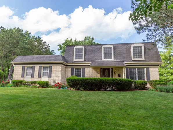 1304 W Whytecliff Rd, Palatine, IL 60067