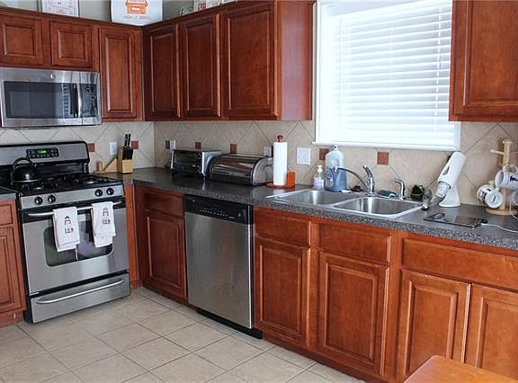 5th image of 5000 Lake Valley Ct