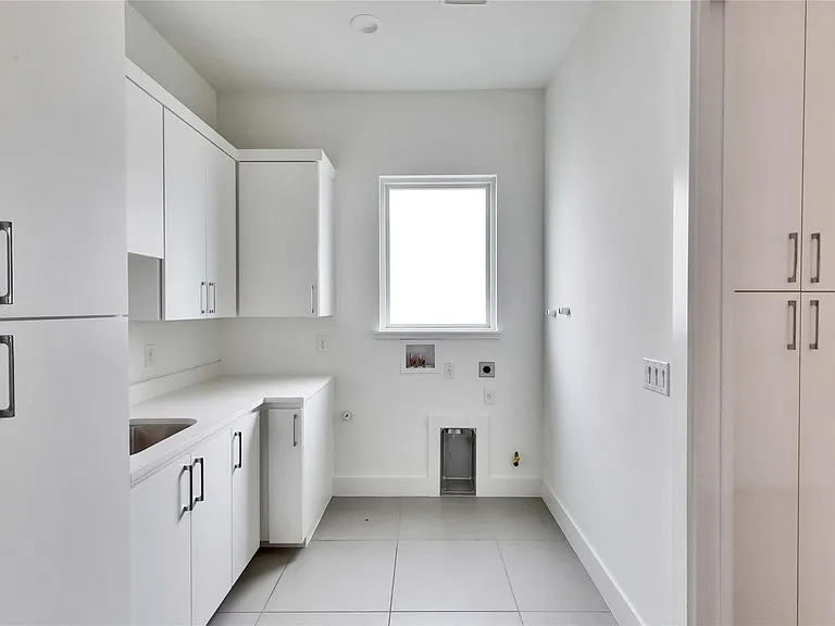 2509 Euclid Ave — Photo 12