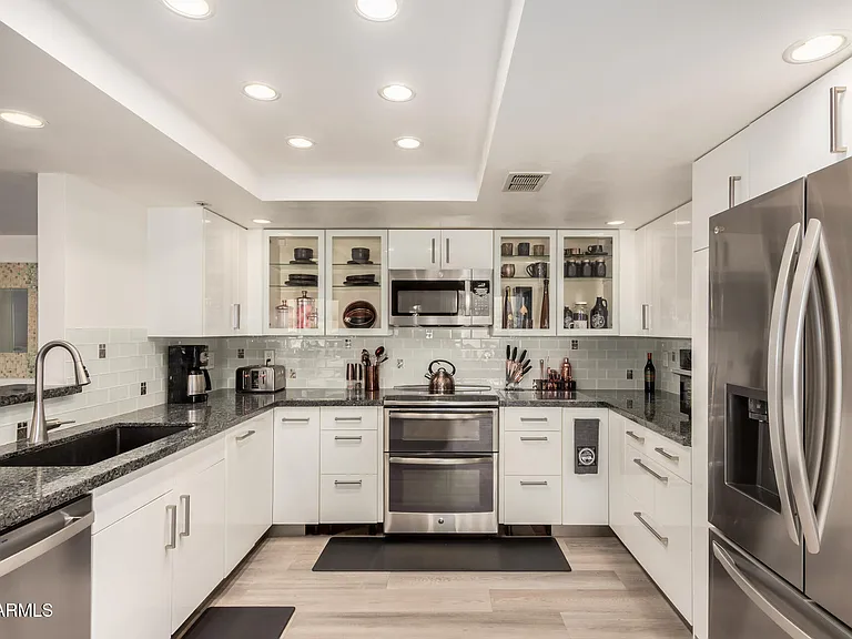 7970 E Camelback Rd #507 — Photo 4