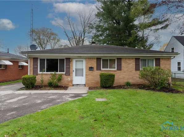 5238 Clover Ln, Toledo, OH 43623