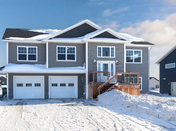 96 Macrae Dr, Charlottetown, PE C1C 1C2