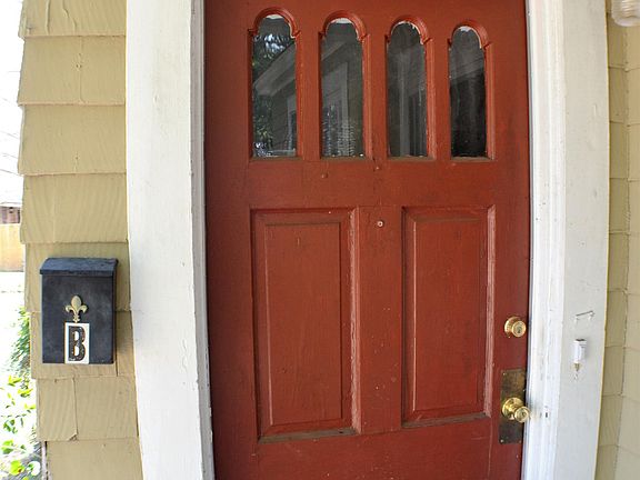 Welcome home to 1375 Felder Avenue!