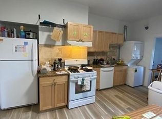 254-256 Windsor St #2R, Cambridge, MA 02139