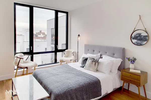 Sold by MNS | media 2