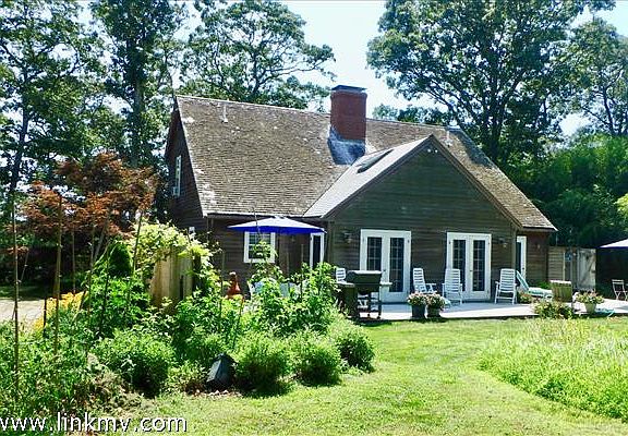 2nd image of 4 Stonewood Ln