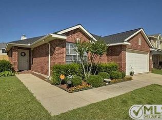 7406 Fossil Garden Dr, Arlington, TX 76002