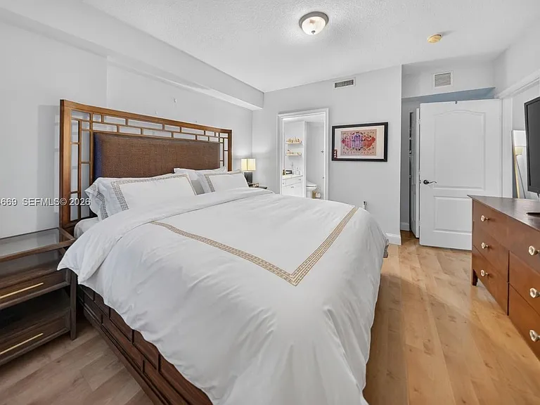 1627 SW 37th Ave #401 — Photo 19