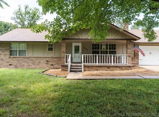902 S Mission Ave, Tahlequah, OK 74464