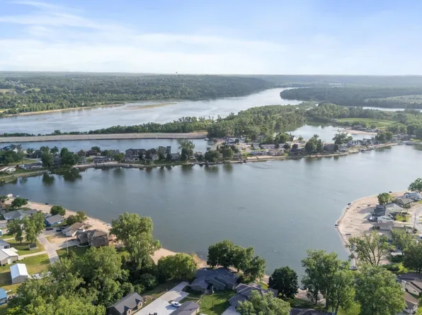 2702 Annabelle Dr, Bellevue, NE 68123