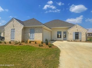 388 W Park St, Canton, MS 39046