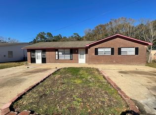 6509 Herring Ave, Moss Point, MS 39563
