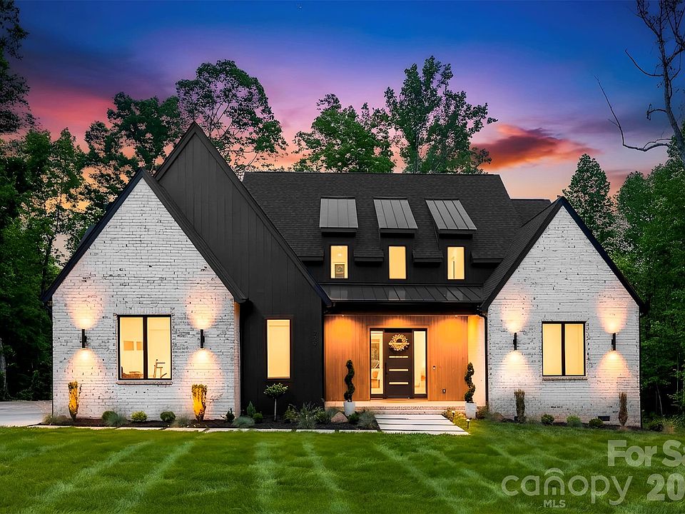 1st image of 729 Amesbury Dr