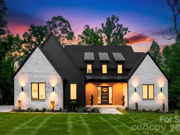 729 Amesbury Dr, Mount Ulla, NC 28125