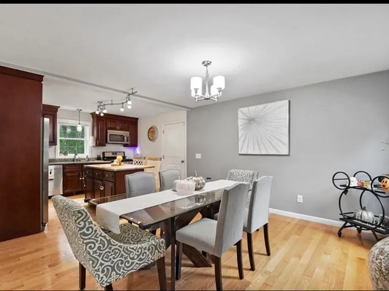 50 Pierce Ave — Photo 6
