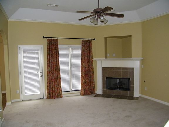 Family Room 16x16