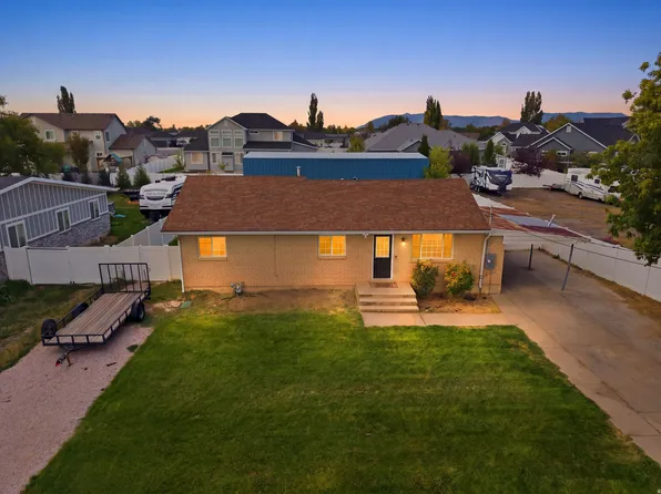 1548 W 2700 S, Syracuse, UT 84075