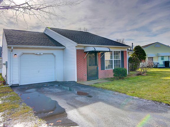 2nd image of 36 Gatley Close #1000