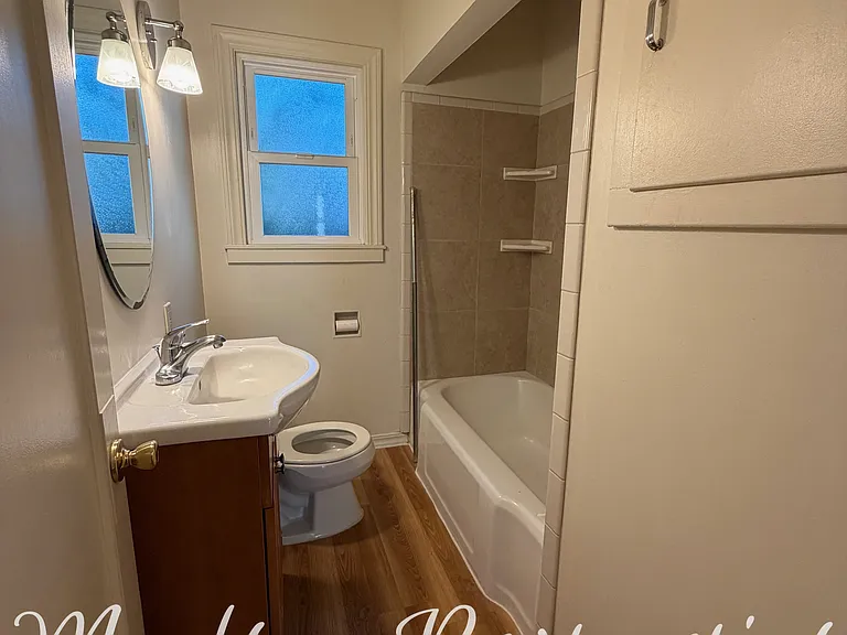432 W 1st Ave — Photo 15