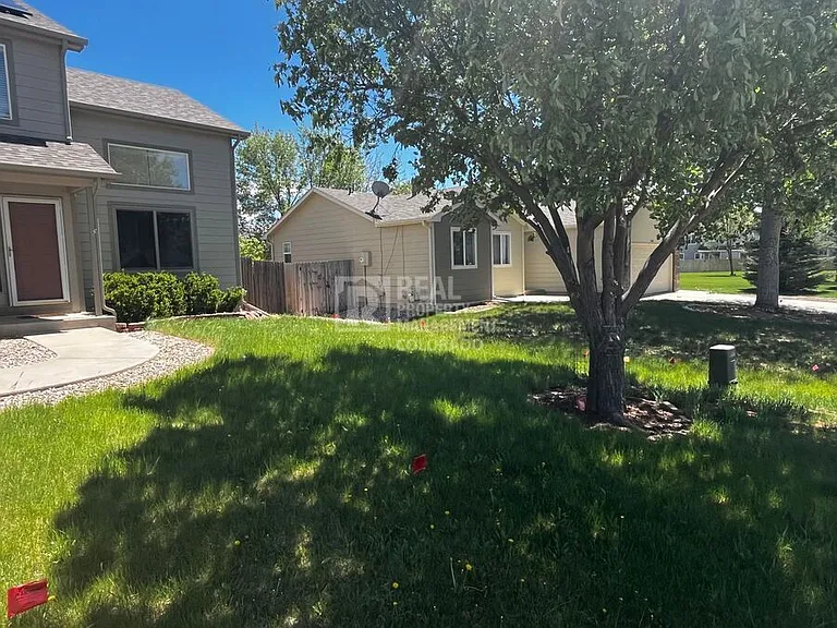 8464 Calumet Way — Photo 24
