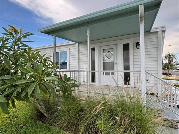 210 49th Ave W, Bradenton, FL 34207