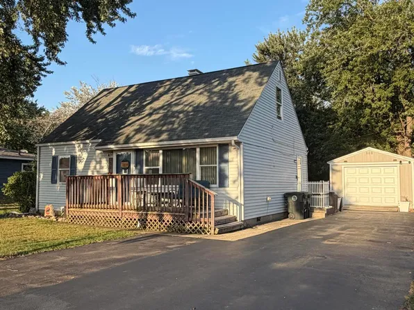 3609 Saint Joseph Pl, Hobart, IN 46342