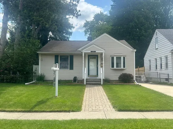 3315 Pershing St, Wayne, MI 48184