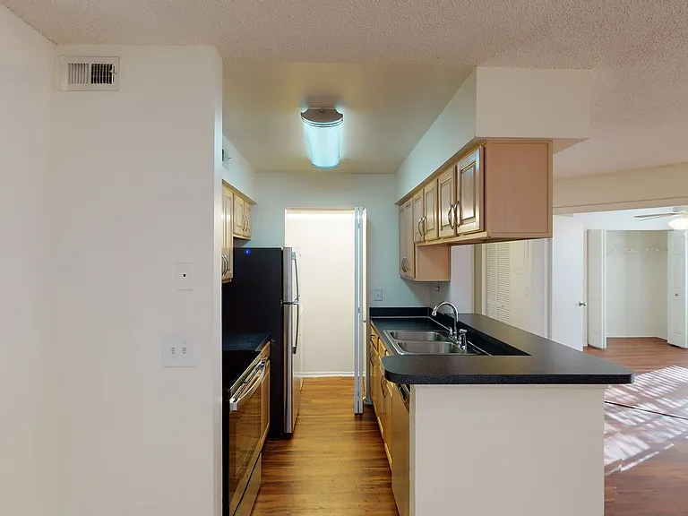 Lakewood Place — Photo 87