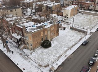 4300 W Gladys Ave, Chicago, IL 60624