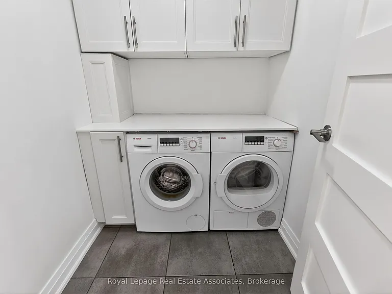 39 Stavebank Rd W #404 — Photo 19