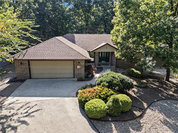 9 Glencoe Ln, Bella Vista, AR 72715