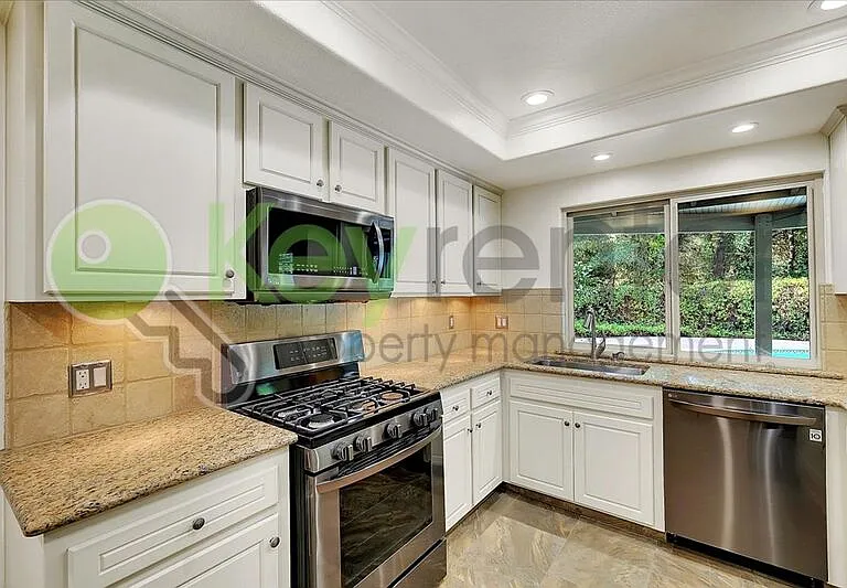 304 Diamond Oaks Rd — Photo 17
