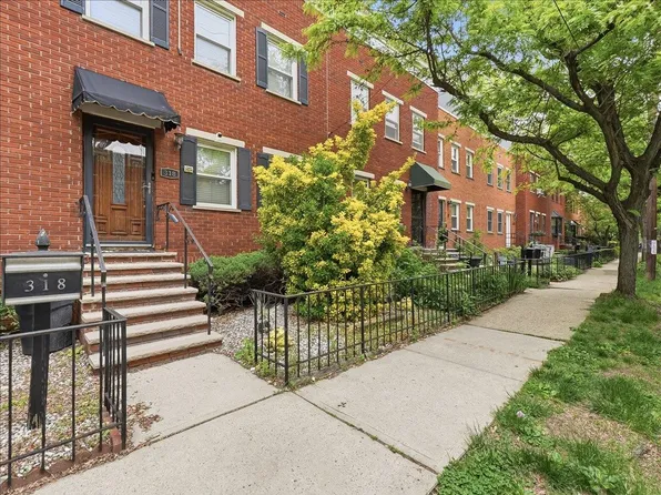 318 9th Street image 1 of 42
