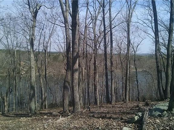 4th image of 1252 Rocky Cove Ln