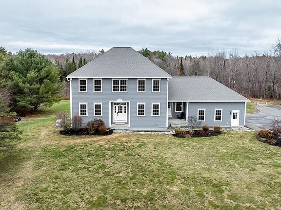 4th image of 32 Country Meadow Drive