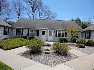 21 Plymouth Ct, Clinton, CT 06413