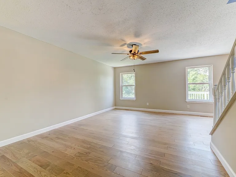 822 Estes Park Dr — Photo 10