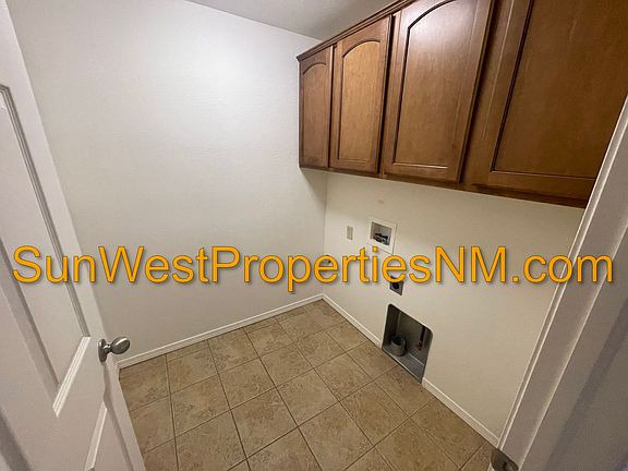 3rd image of 553 E Zia St