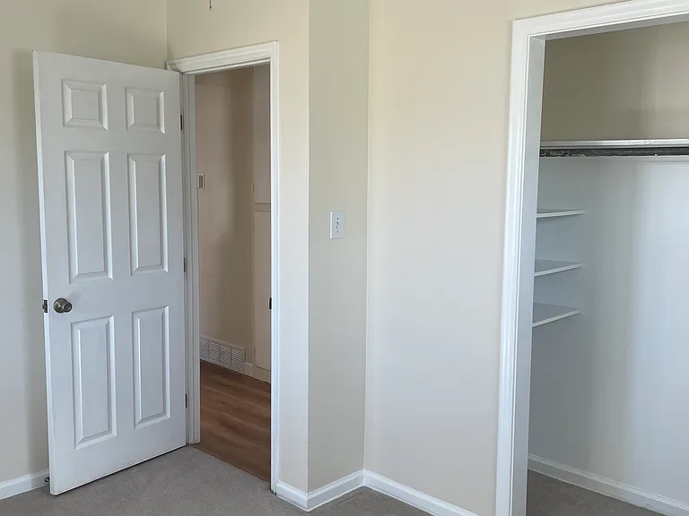 20 W Valley Dr — Photo 11