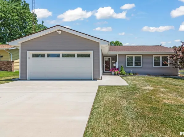 2400 Delaware Dr, Springfield, IL 62702