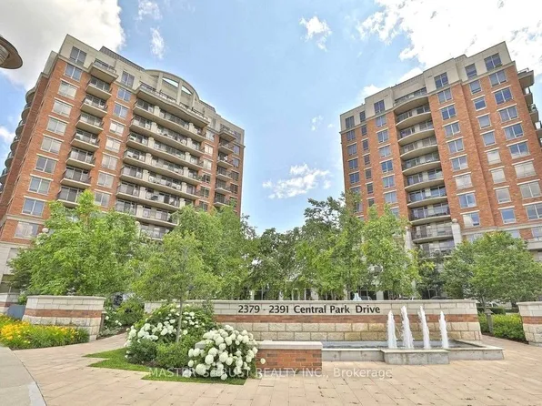 2391 Central Park Dr #1210, Oakville, ON L6H 0E4
