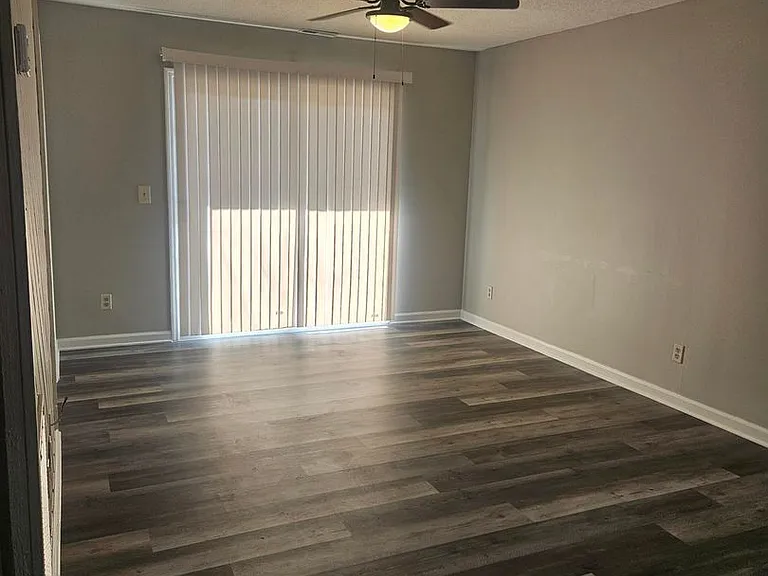 Windgate Apartments — Photo 10