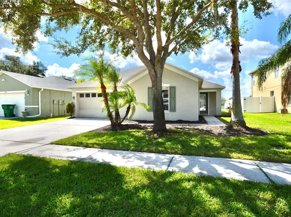 5029 WHISTLING PINES COURT, WESLEY CHAPEL, FL 33545